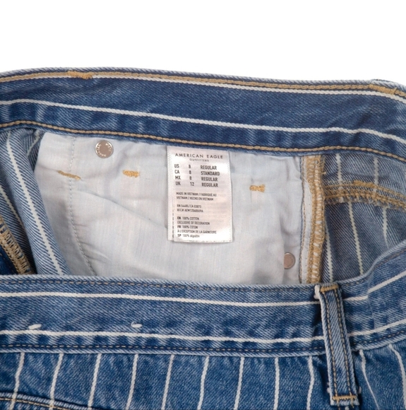 American Eagle Highest Mom Jeans Stripe sz 8 Denim Original Blue & White - Picture 6 of 12